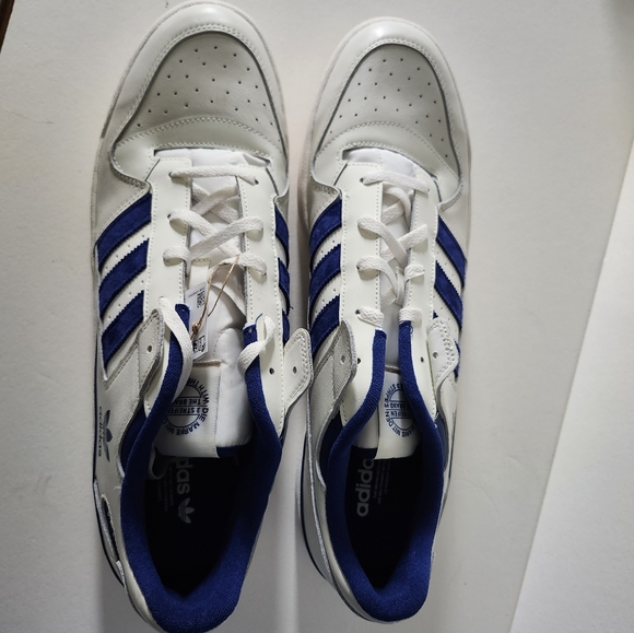 New Men's Adidas Forum Low CL Shoes Blue & White Size 19 - Picture 3 of 12